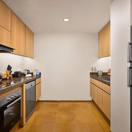 Grand Hyatt Mumbai Hotel And Residences Ngoại thất bức ảnh A typical kitchen in a residential apartment