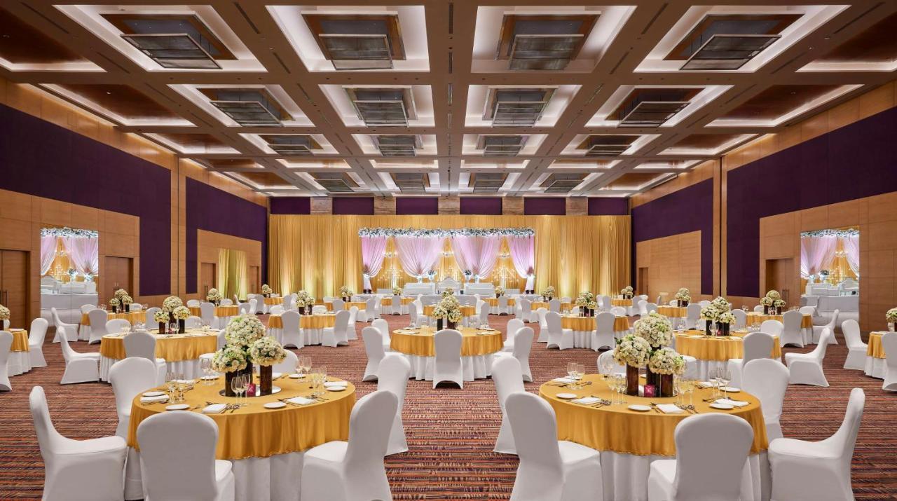 Grand Hyatt Mumbai Hotel And Residences Ngoại thất bức ảnh The Royal Ballroom