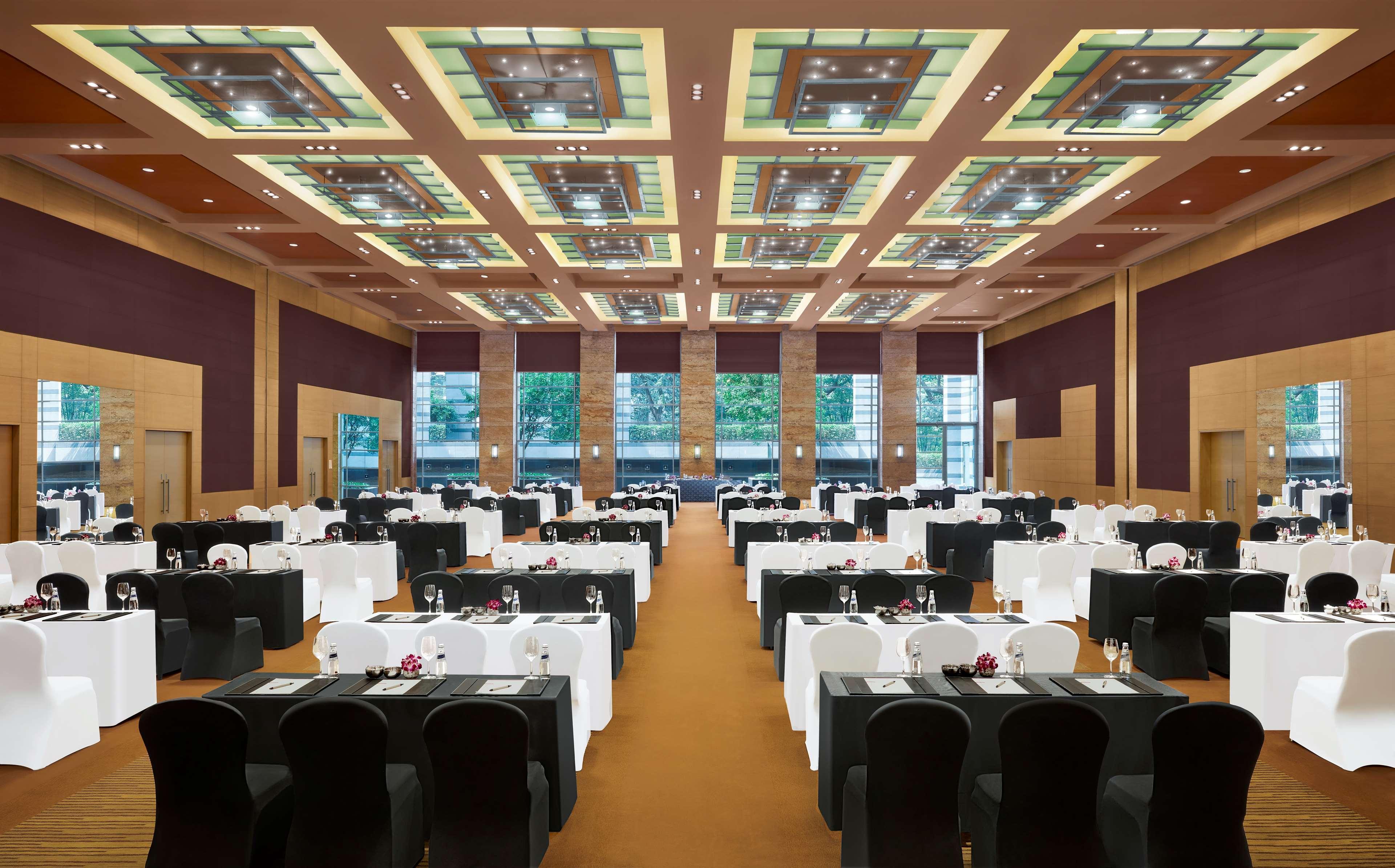 Grand Hyatt Mumbai Hotel And Residences Ngoại thất bức ảnh The Grand Ballroom