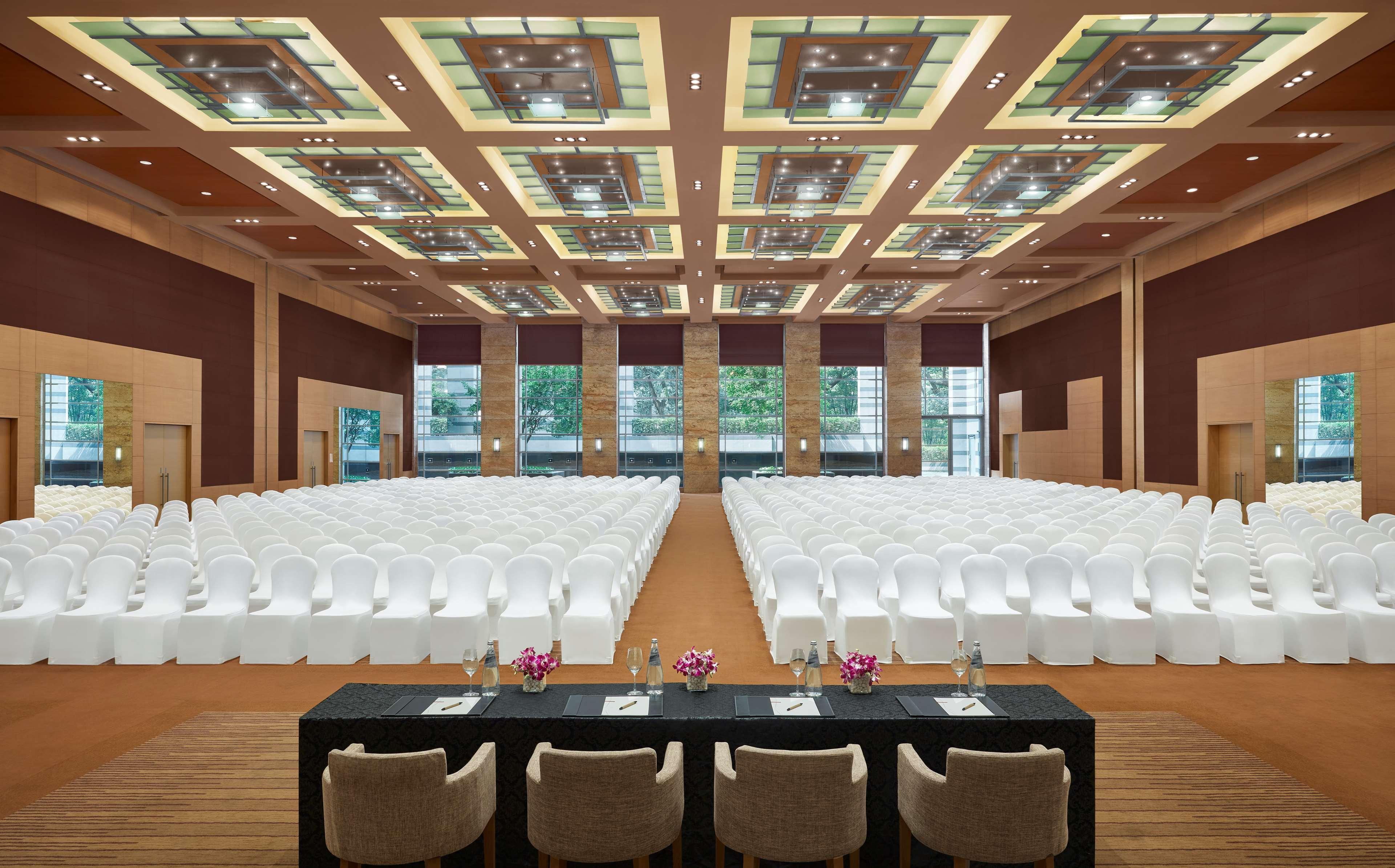 Grand Hyatt Mumbai Hotel And Residences Ngoại thất bức ảnh The Grand Ballroom