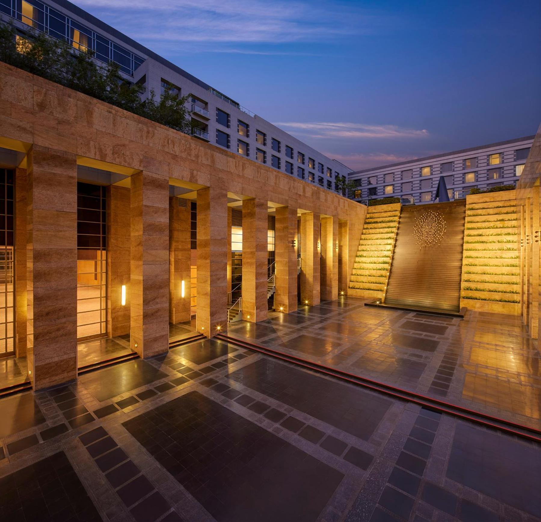 Grand Hyatt Mumbai Hotel And Residences Ngoại thất bức ảnh The courtyard of the National Museum of the Republic of China